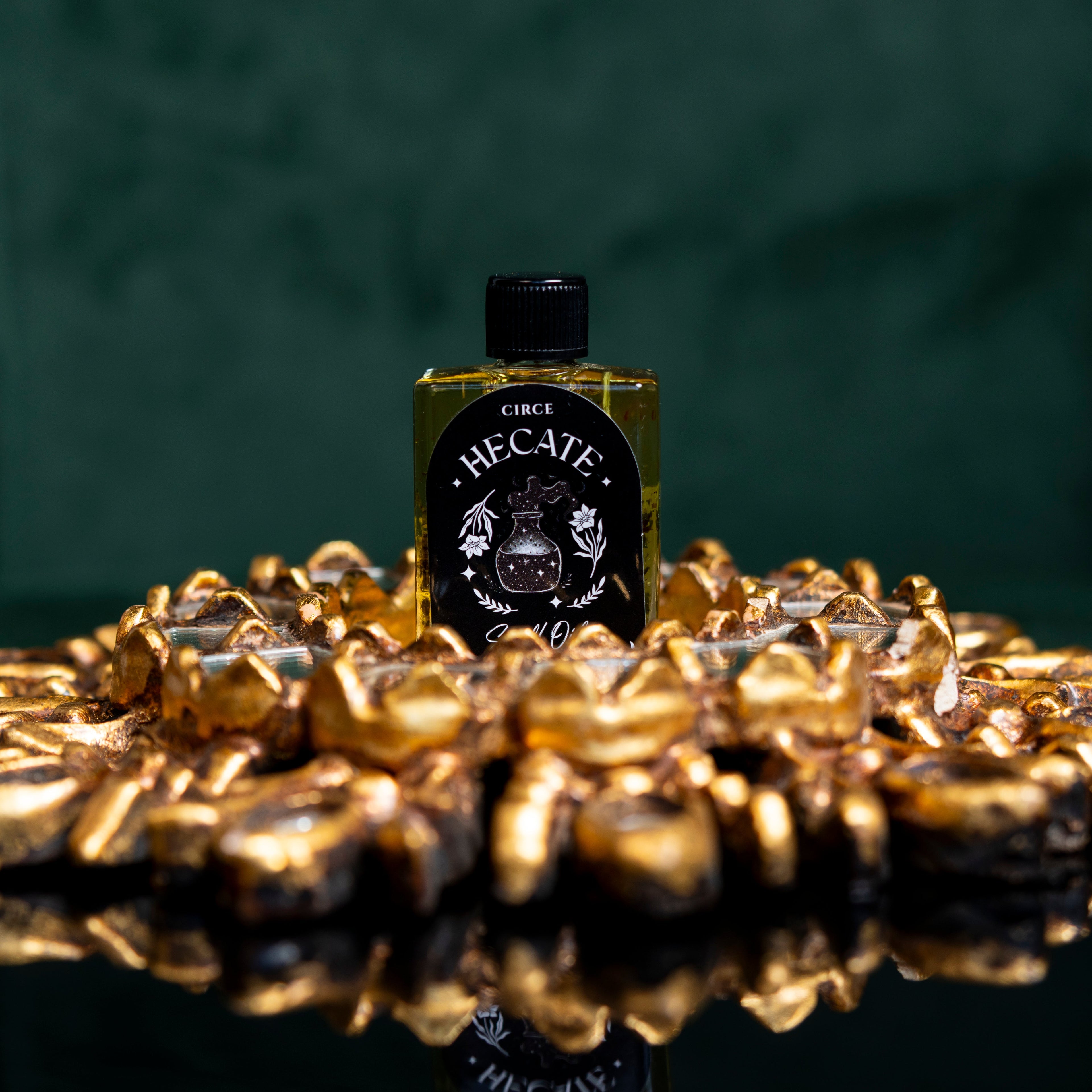 Hecate Ritual Oil — Protection & Spiritual Guidance